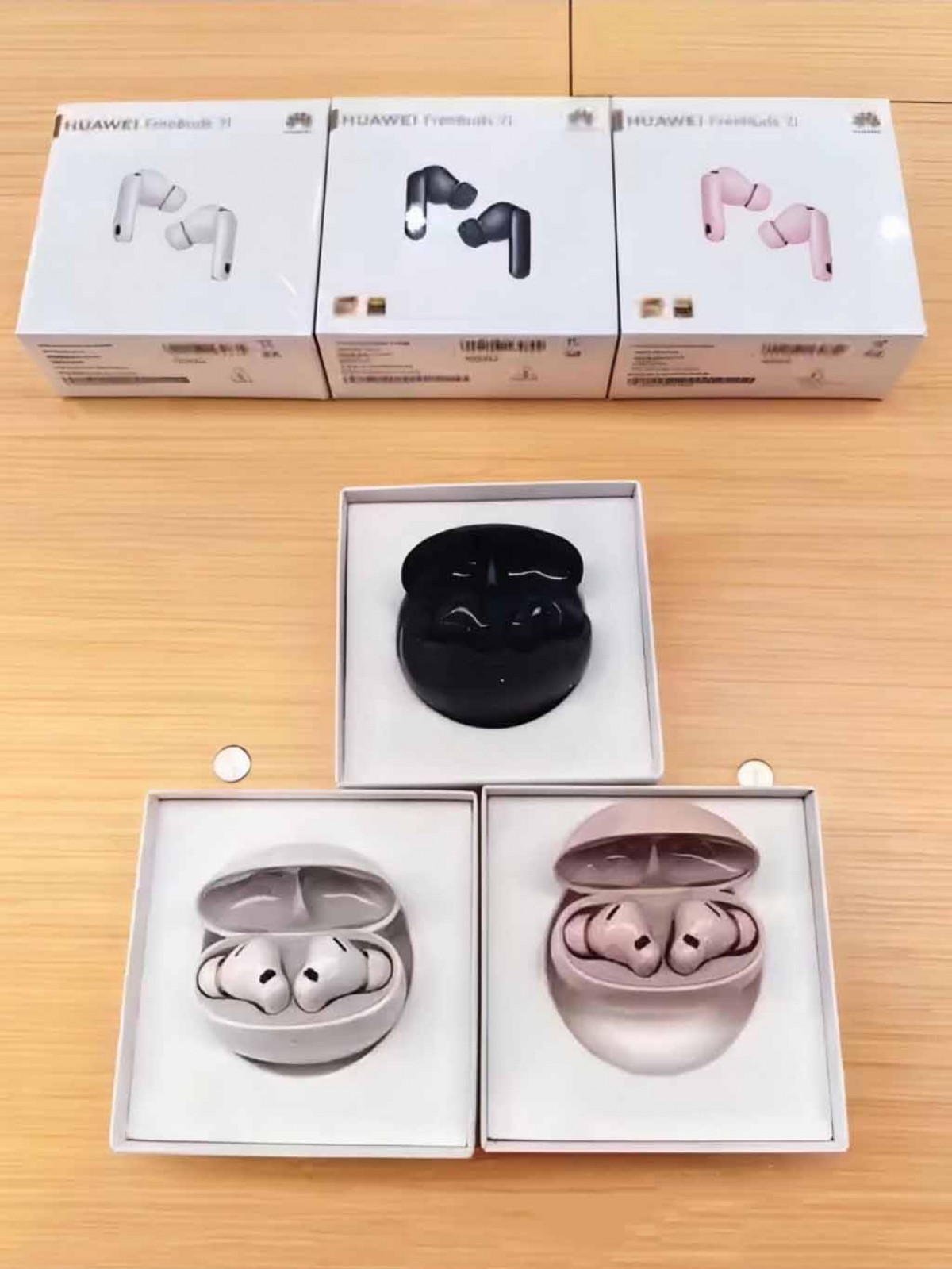 Huawei FreeBuds 7i design and colors revealed in leaked live images