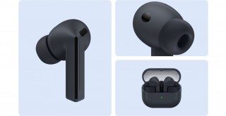 Galaxy Buds3 FE in black and gray