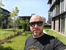 Selfie: vivo X200 Ultra - f/16.0, ISO 50, 1/203s - News 25 09 Cameraphone vs. Foldable  review