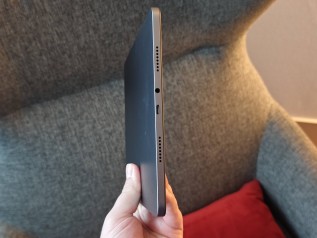 Redmi Pad 2 Pro top and bottom