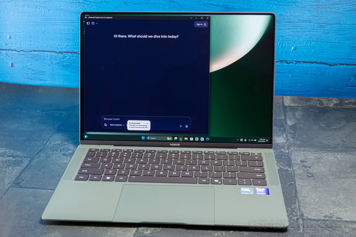 Honor MagicBook Art 14 2025 Intel Core Ultra 7 255H review 
