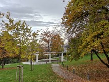 OnePlus 15 2x zoom camera samples (f/1.8, ISO 50, 1/224s)