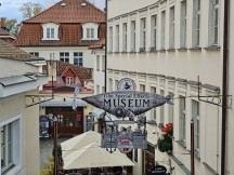 OnePlus 15 3.5x zoom camera samples (f/2.8, ISO 125, 1/200s)