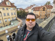 OnePlus 15 selfies (f/2.4, ISO 50, 1/277s)