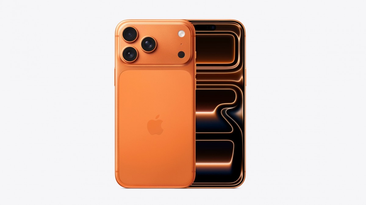 Apple iPhone 17 Pro in Cosmic Orange