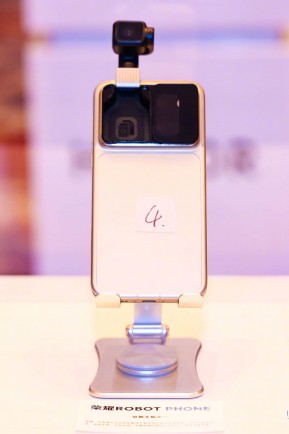 Honor Robot Phone with its gimbal extended