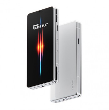 Ayaneo Pocket Play in black and white