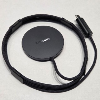 Here's our first look at Samsung's upcoming 25W wireless charger