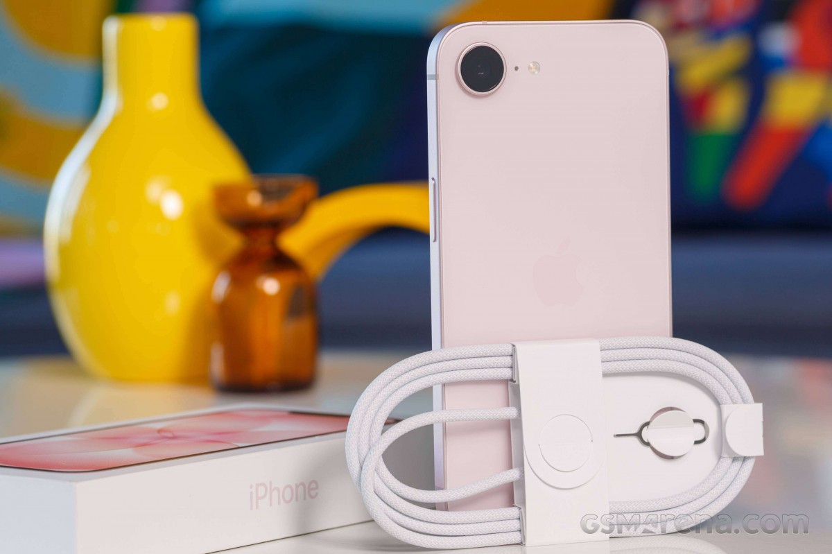 Apple iPhone 17e MagSafe