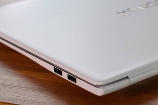 Honor MagicBook Pro 14 bağlantı noktaları