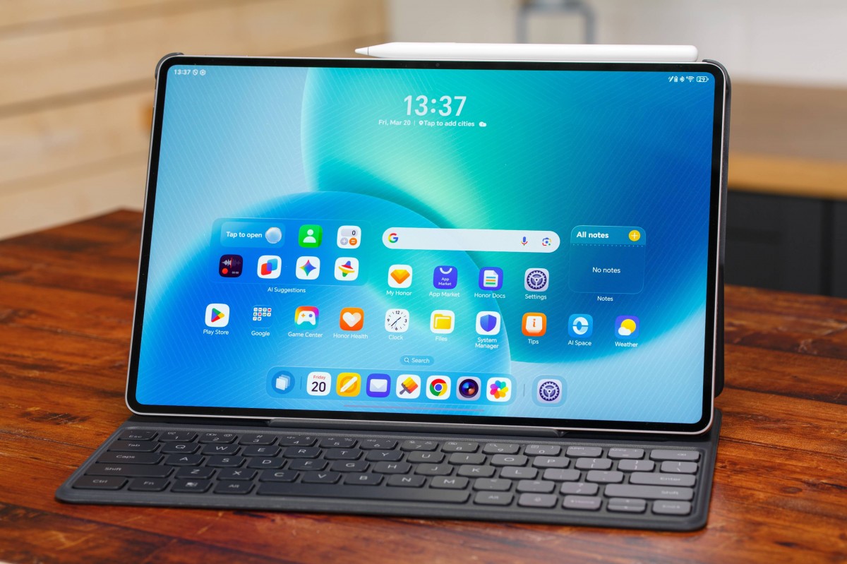 Honor MagicPad 4 ekran ve hoparlörler