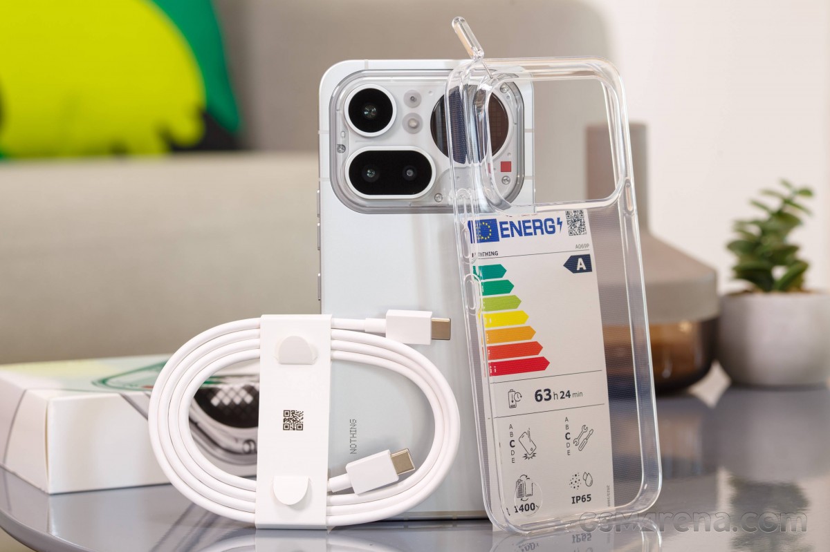 Nothing Phone 4a Pro kutu içeriği