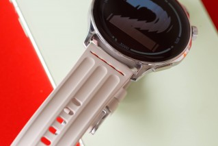 OnePlus Watch Lite yan profil