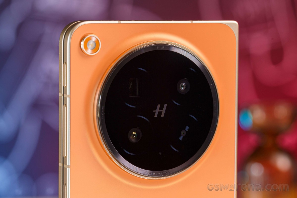 Oppo Find N6 renk seçenekleri