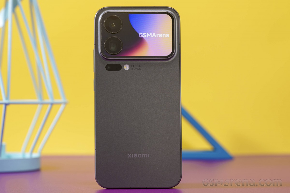 Xiaomi 18 Pro tasarım görseli