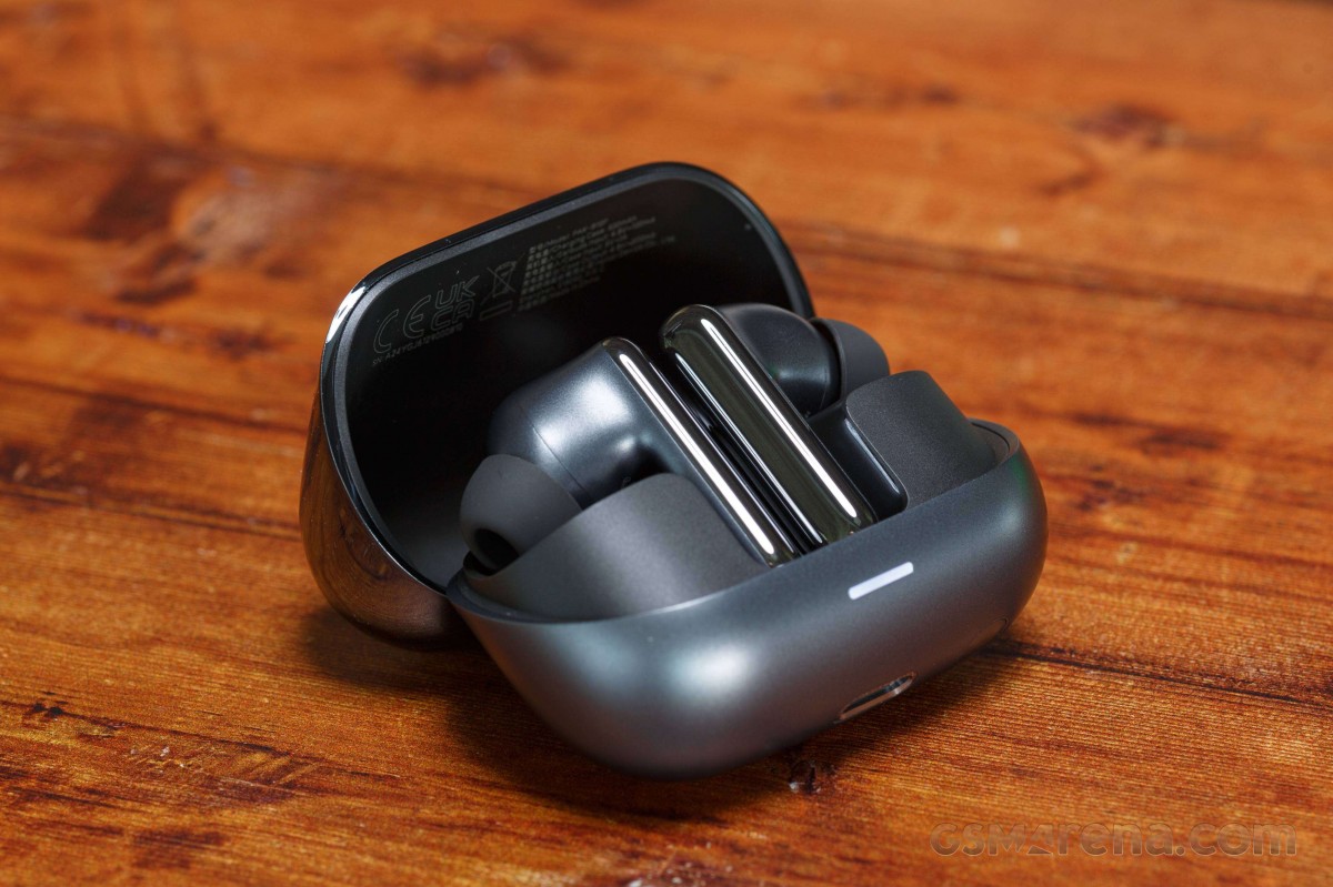 Honor Earbuds 4 kutudan çıkış