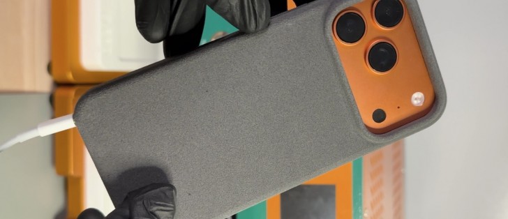 iPhone 17 Pro'ya Lightning portu ekleyen kılıf