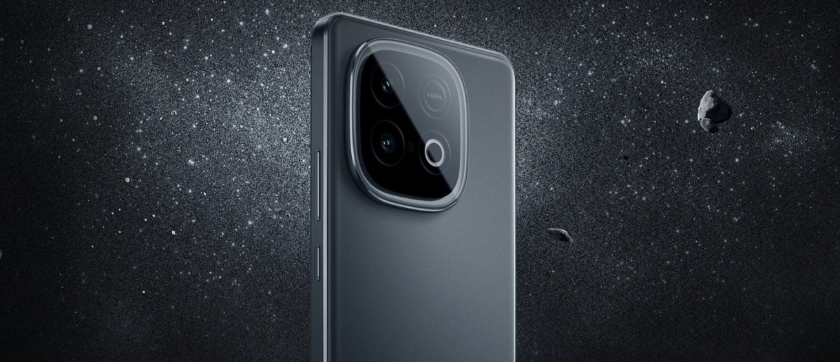 iQOO Neo 10 shown off in new Asphalt Black color - GSMArena.com news