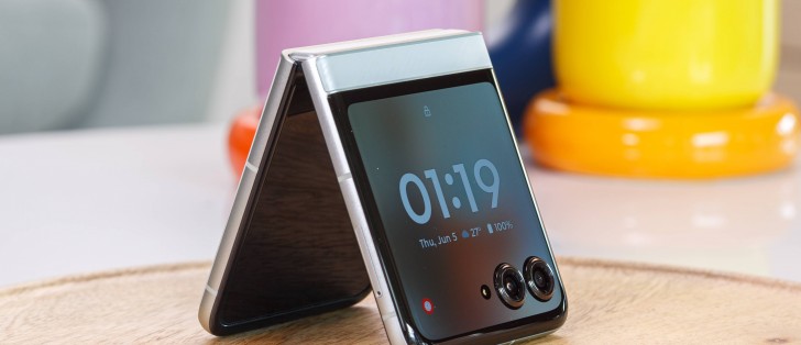Motorola Razr 70 renk seçenekleri