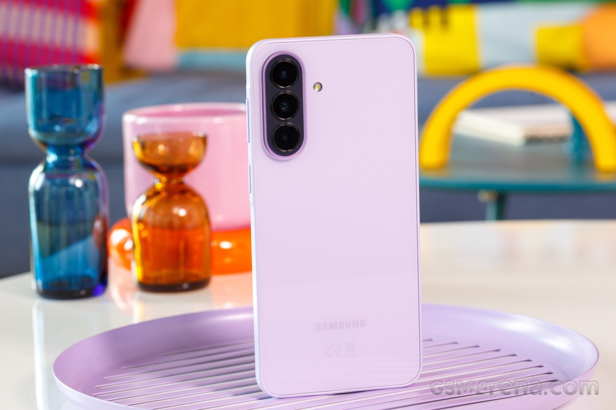 Samsung Galaxy A37 ve Galaxy A56 güvenlik güncellemesi