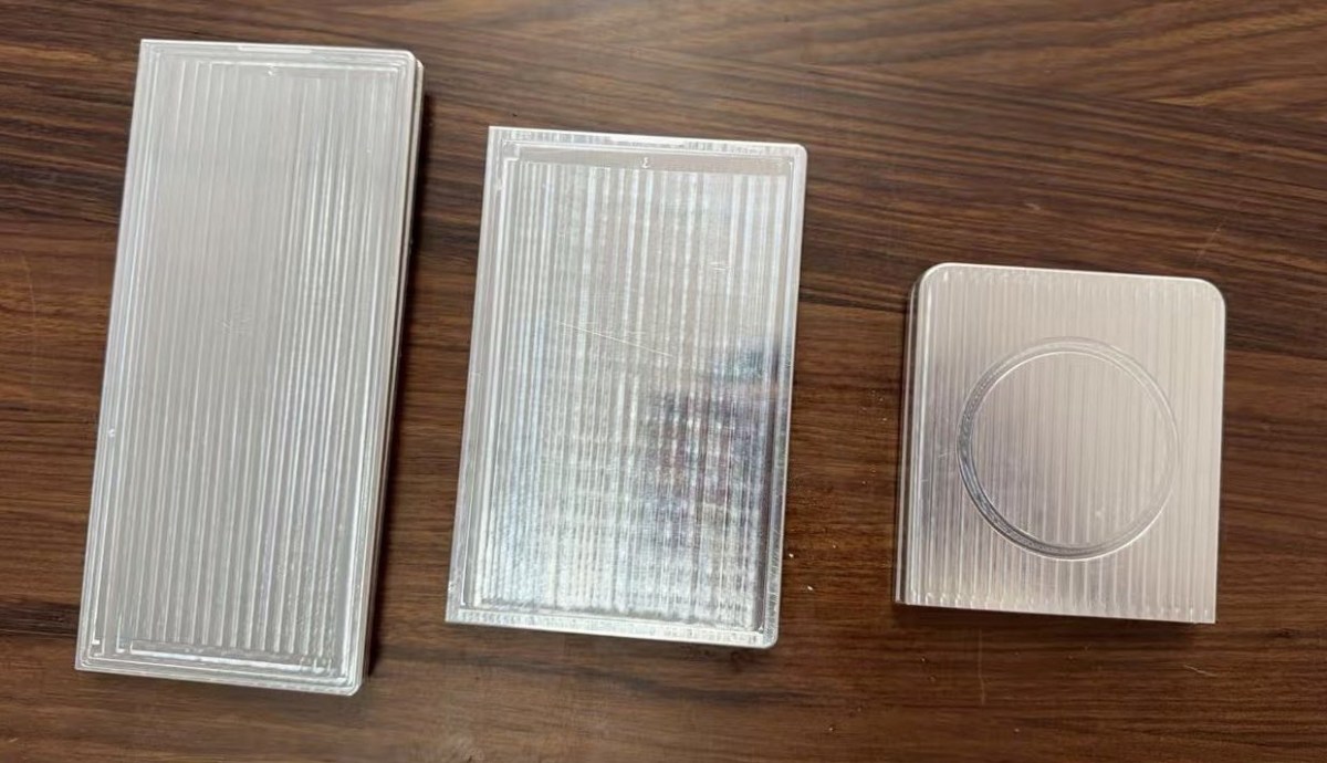 Samsung Galaxy Z Fold8 Wide maketi