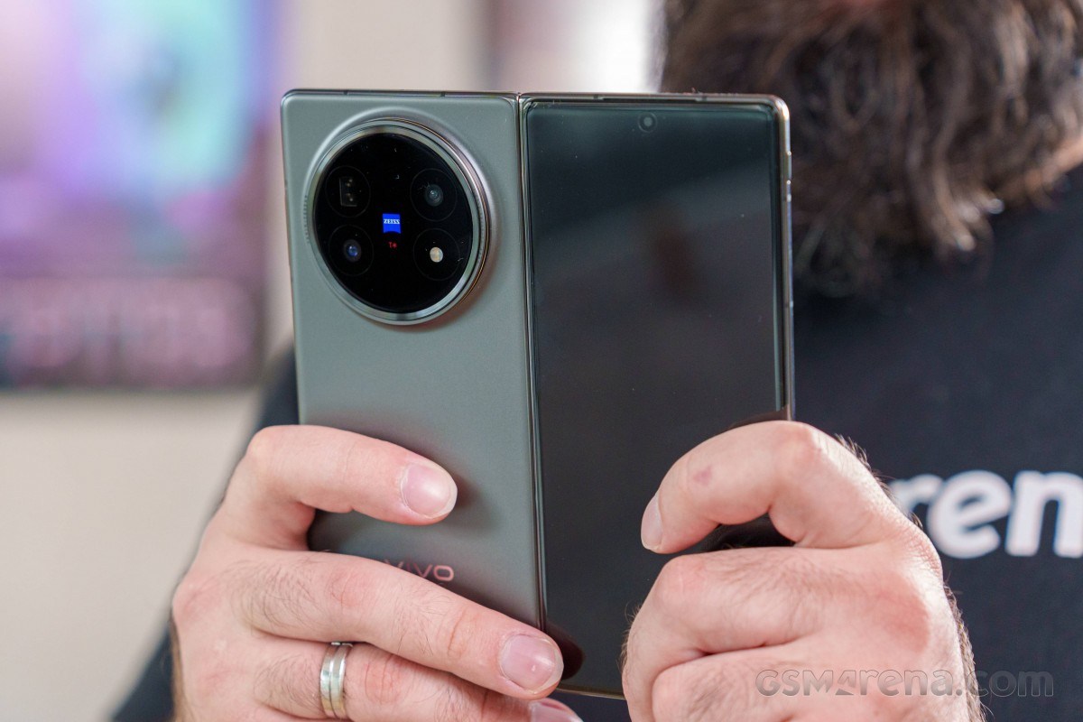 vivo X Fold6 ekran