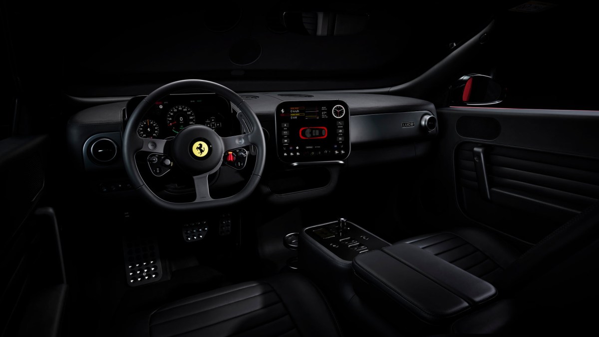 Ferrari Luce ön panel