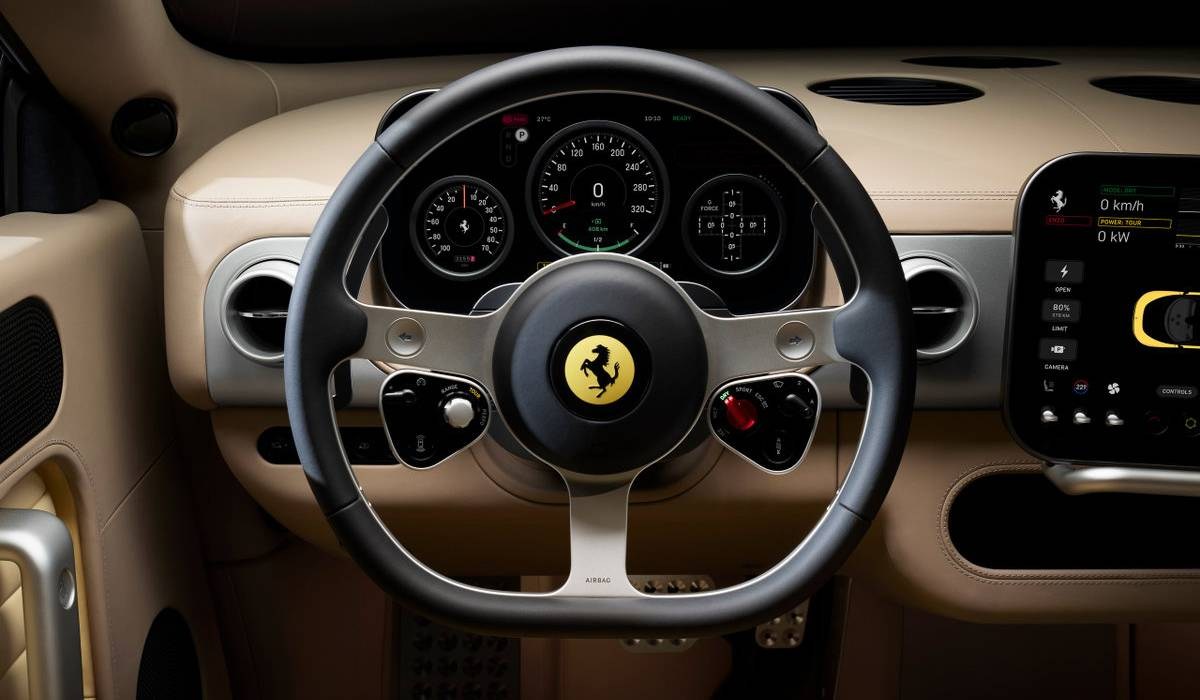 Ferrari Luce gösterge paneli