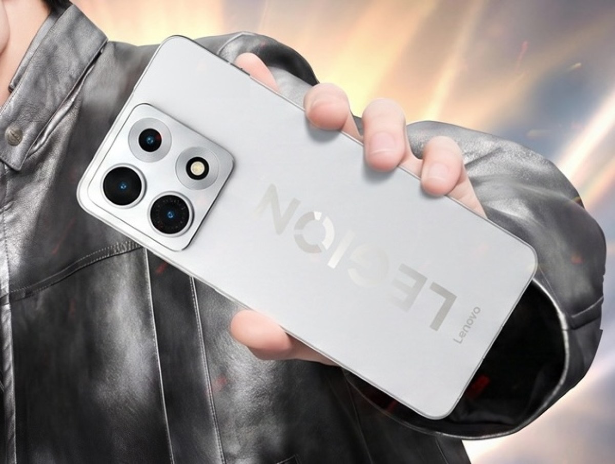 Lenovo Legion Y70 ekran özellikleri