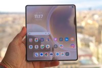 Motorola Razr Fold suya dayanıklılık