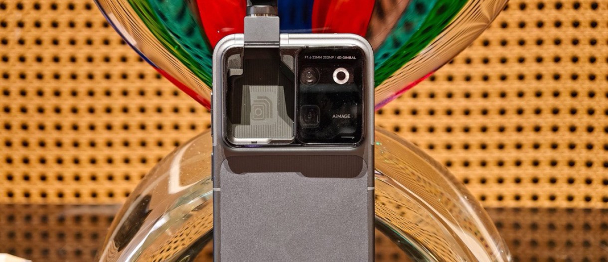 Honor's Robot Phone with 200MP gimbal camera now available in China; starting price is CNY 9,999 ($1,483)
