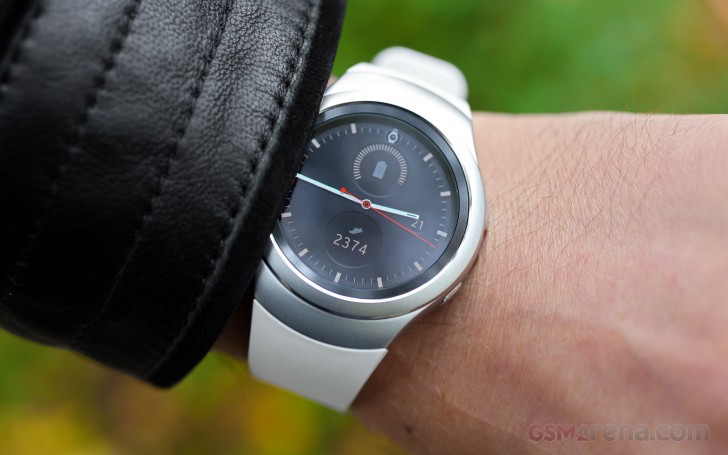 Samsung Gear S2 review: Shifting gears around - GSMArena.com tests