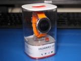 A beautiful display box - Huawei Fit hands-on