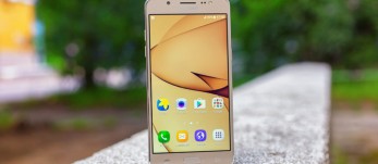 Samsung Galaxy J5 (2016) review: Quality control