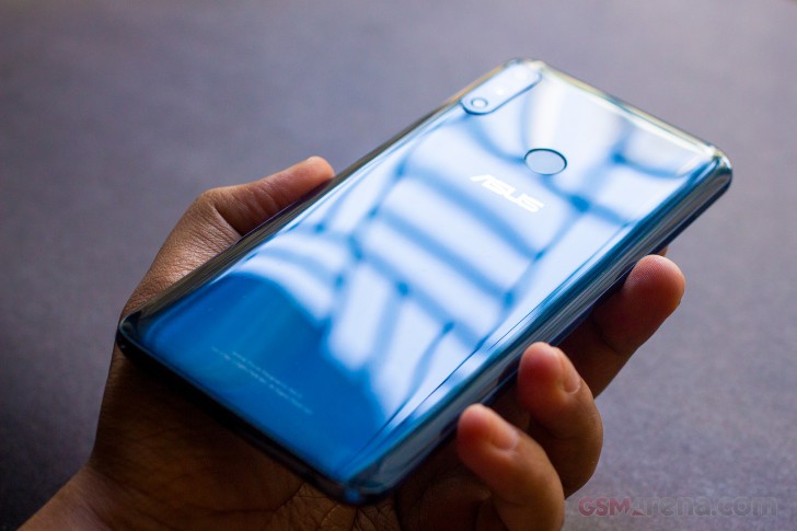 Asus Zenfone Max Pro (M2) ZB631KL review: Design, display