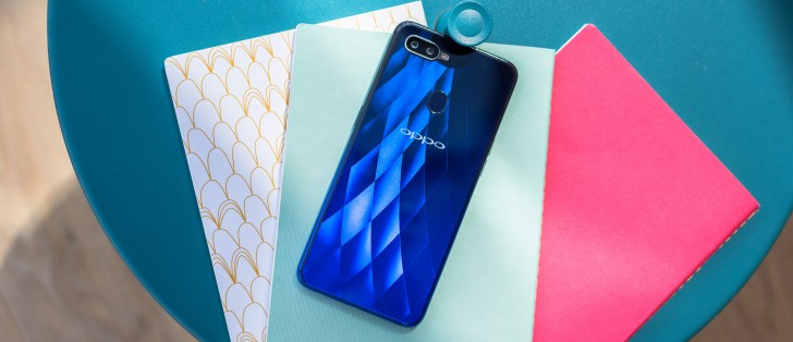 Oppo F9/F9 Pro review: Design