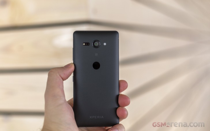Sony Xperia XZ2 Compact review: Design and spin