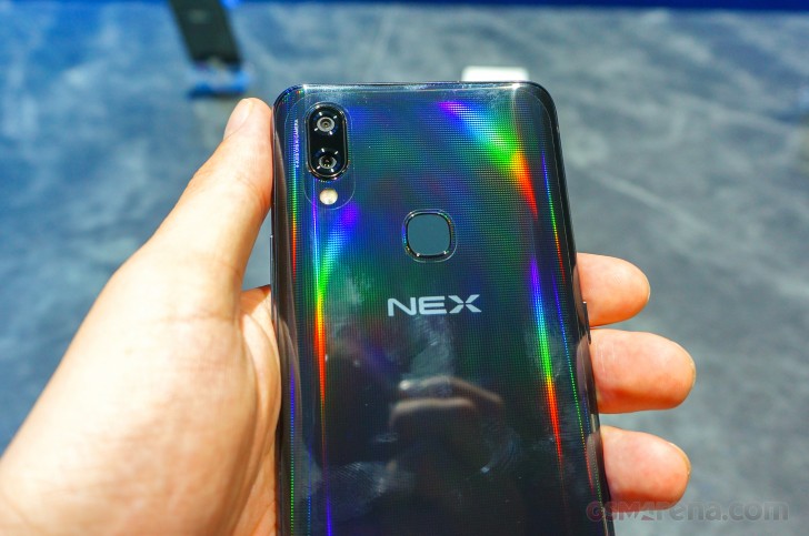 vivo NEX S and NEX A hands-on review: vivo NEX A hands-on