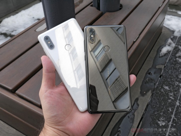 Xiaomi Mi Mix 2s hands-on review - GSMArena.com tests