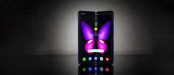 Samsung Galaxy Fold SM-F9000 本体 Samsung Galaxy Fold SM-F9000 Specifications, Price, Camera, and