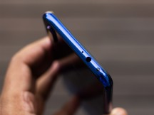Top side - Xiaomi Redmi Note 7 Pro review