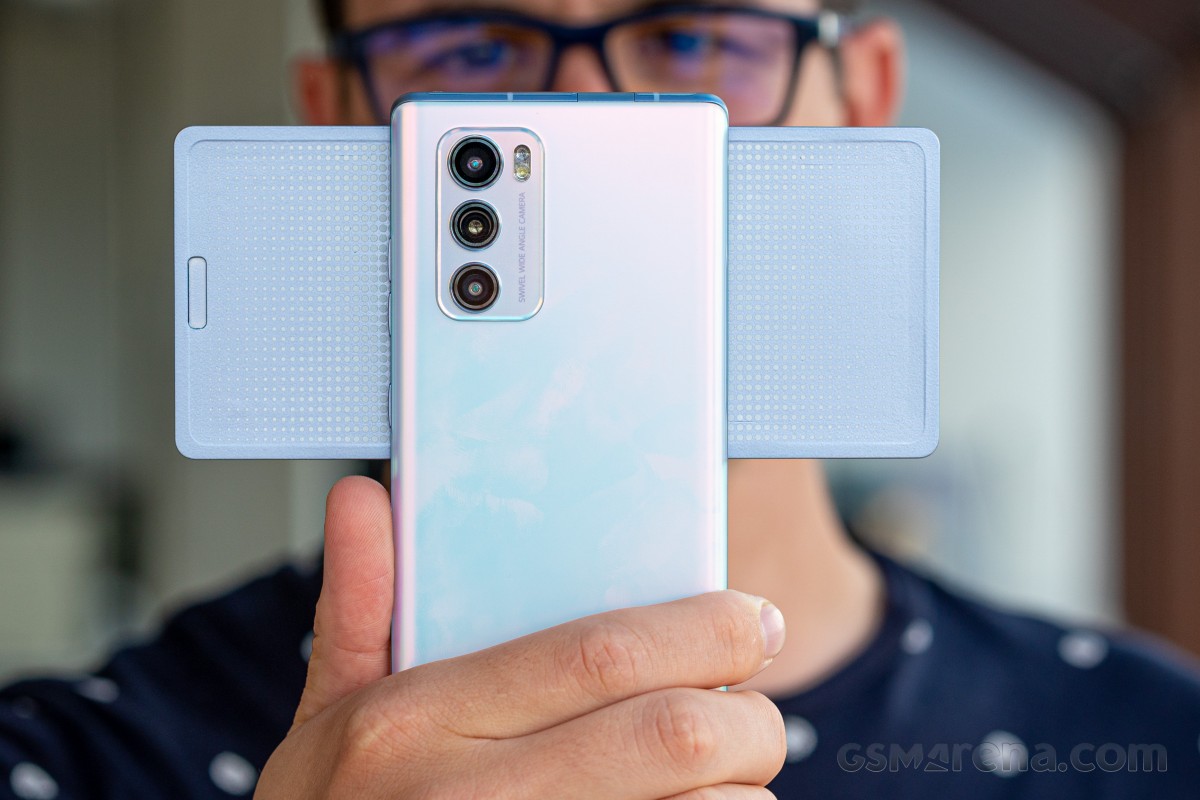 LG Wing 5G review: Design, controls, build and hinge mechanism