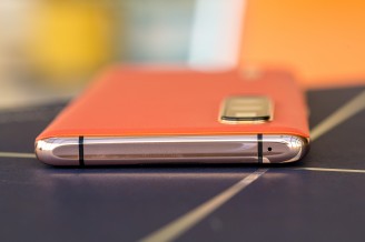 Just a mic on top - Oppo Find X2 Pro review
