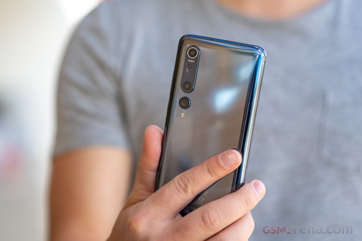 Xiaomi Mi 10 5G review: Design, handling and controls