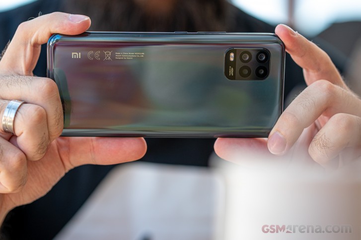 Xiaomi Mi 10 Lite 5G review: Design