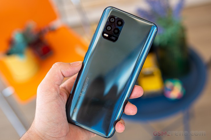 Xiaomi Mi 10 Lite 5G review: Design