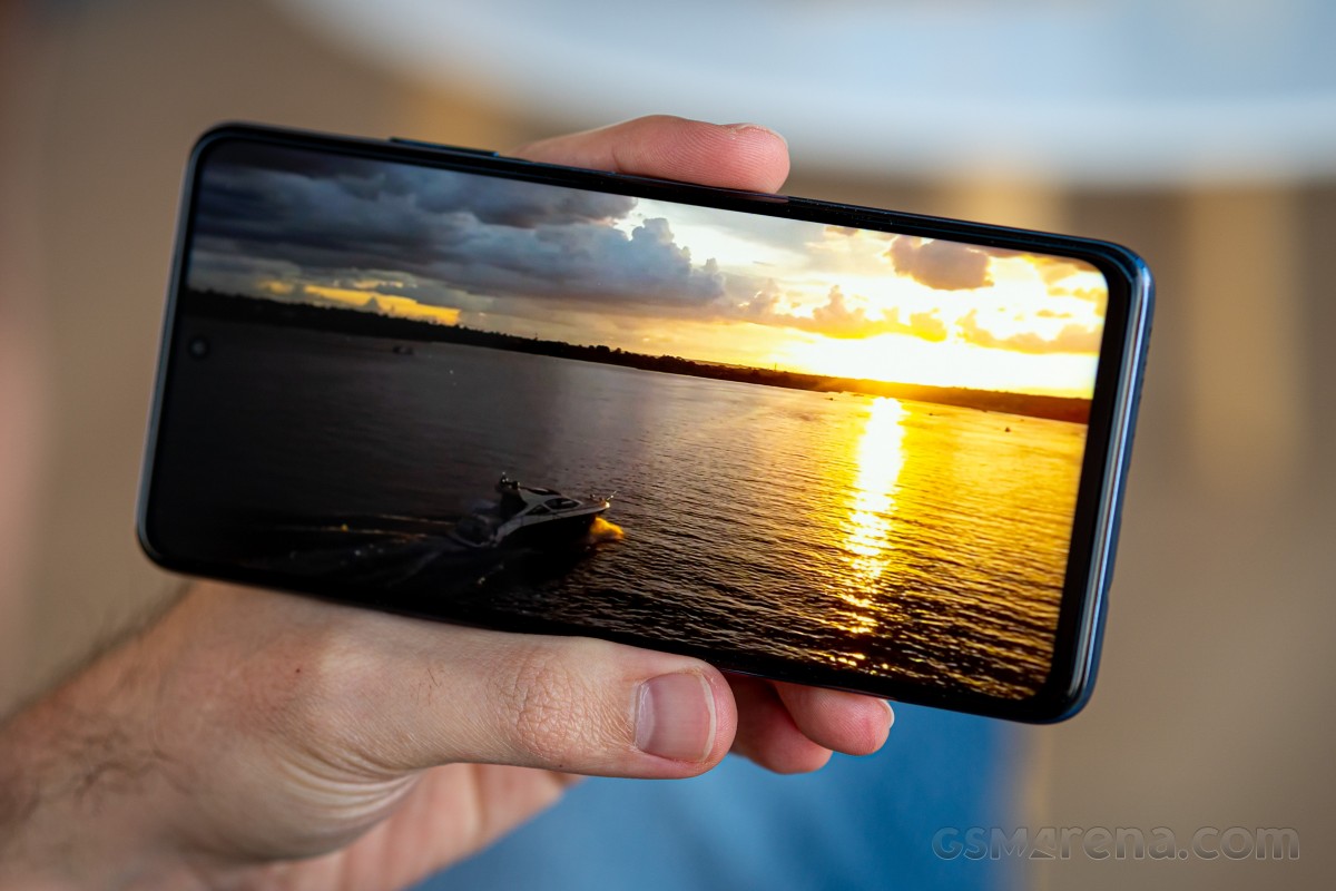 Xiaomi Mi 10T Lite 5G review: Lab tests - display, battery life