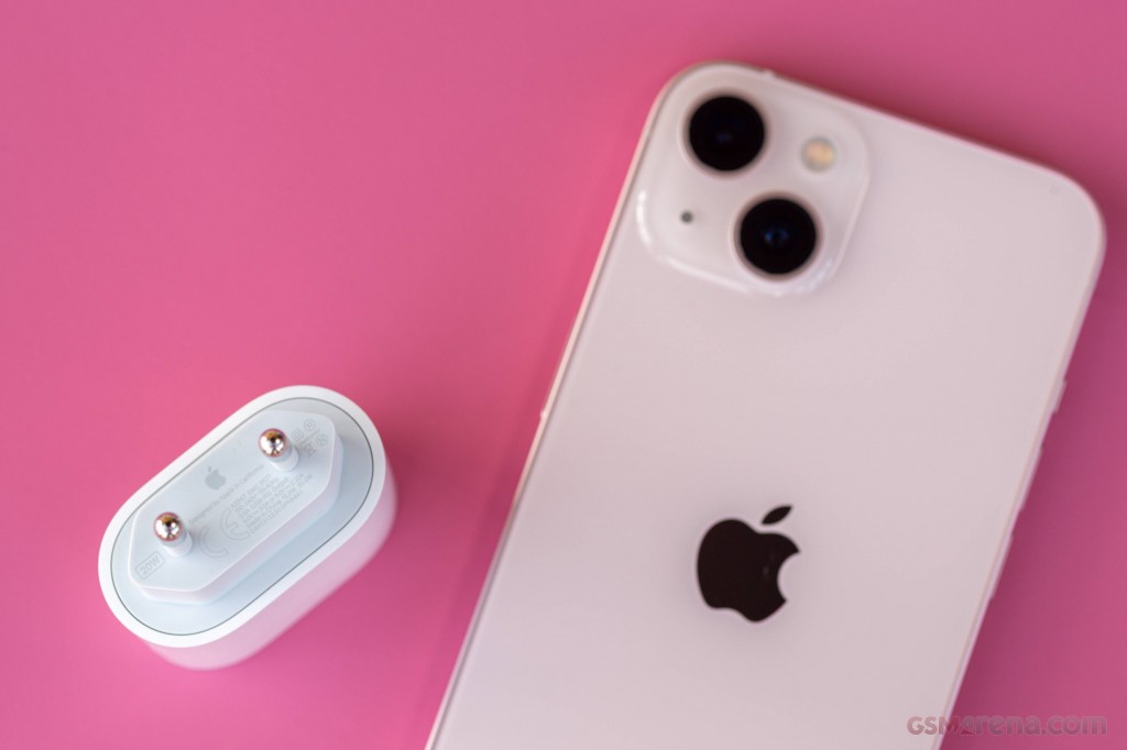 Apple iPhone 13