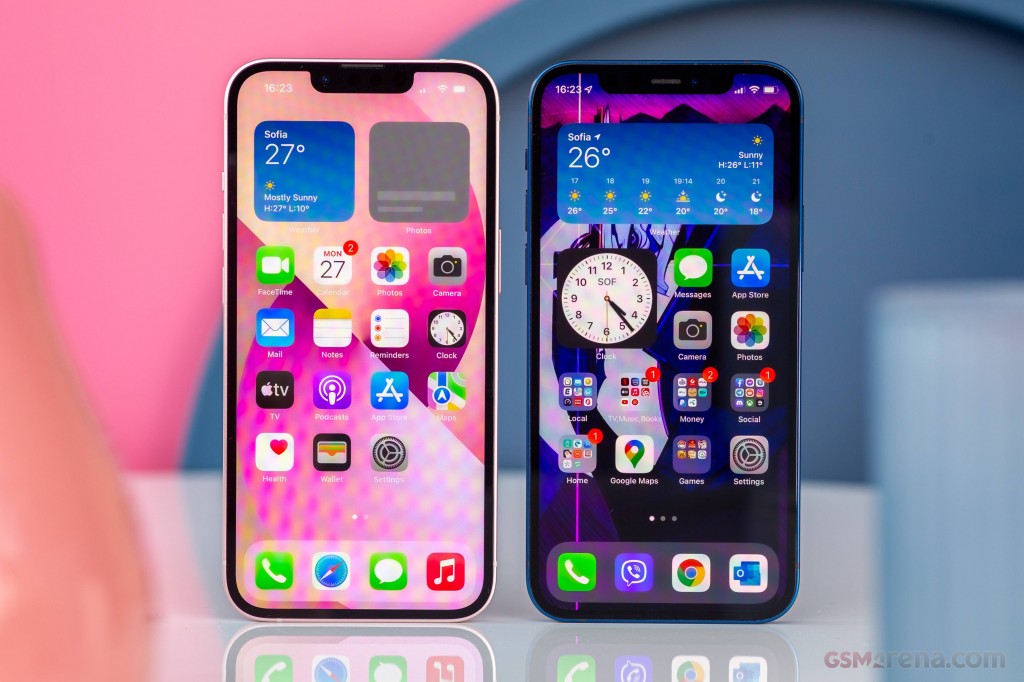 Apple iPhone 13