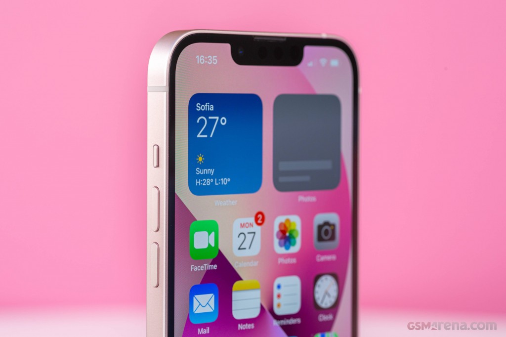 Apple iPhone 13